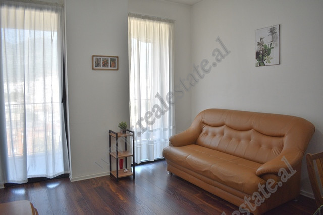 One bedroom apartment for rent in Kongresi i Manastirit street in Tirana.
It is located on the 5th 
